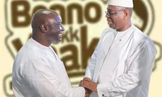 MACKY SALL-IDRISSA SECK - Bientôt la fin du "mburu ak soow"...