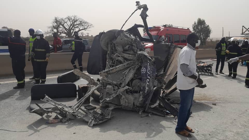 ACCIDENT SUR L'AUTOROUTE A PEAGE - 5 morts !