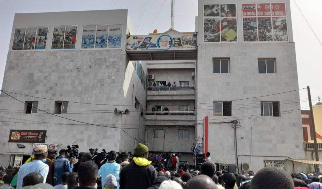 LIBERATION DE PAPE NDIAYE - Le préfet autorise le sit-in de Walfadjri