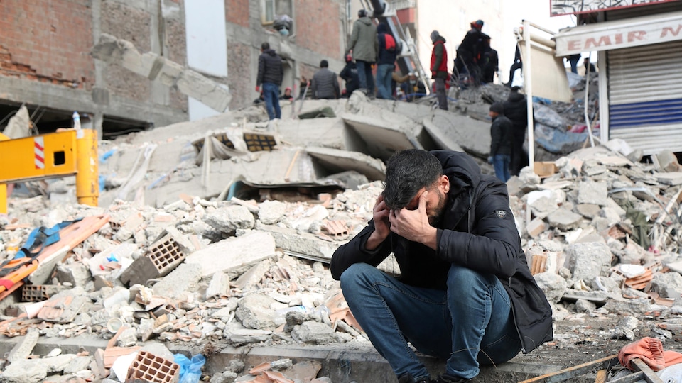 SÉISMES EN TURQUIE ET EN SYRIE - Le bilan dépasse les 16.000 morts