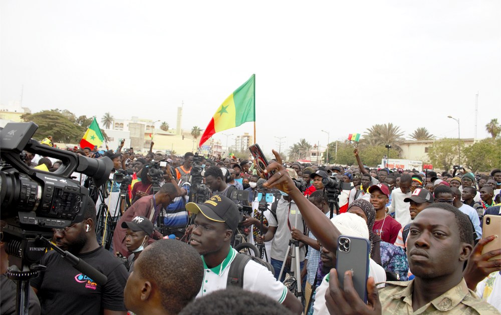 "LEVÉE" DU BLOCUS CHEZ OUSMANE SONKO - Yewwi promet de défier le préfet