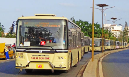 EN COULISSES - Dakar Dem Dikk gare encore ses bus !
