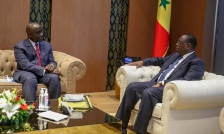 EN COULISSES - Macky Sall reçoit les femmes de Rewmi !