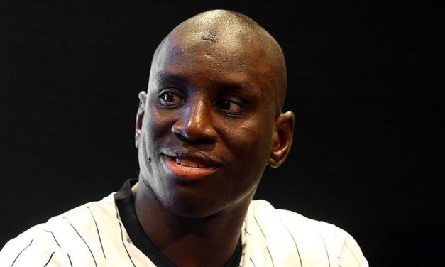 FC NANTES - La colère de Demba Ba après l'expulsion d'un joueur à cause du Ramadan