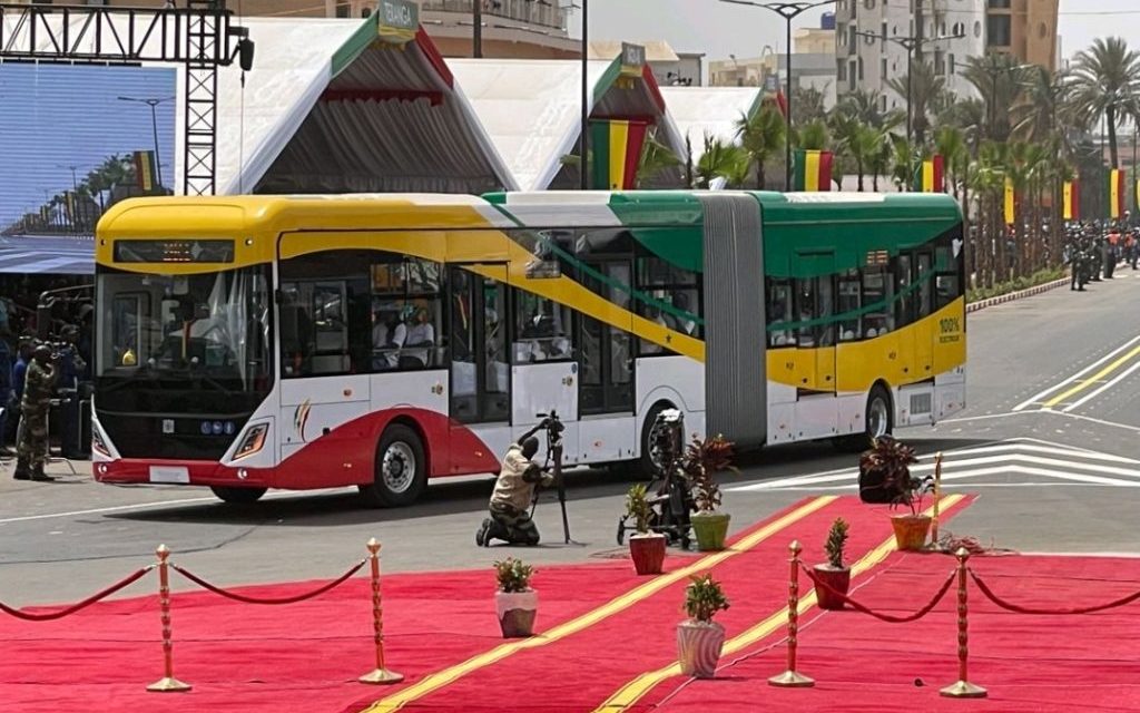 EN COULISSES - Le BRT de Macky ! (Bis)