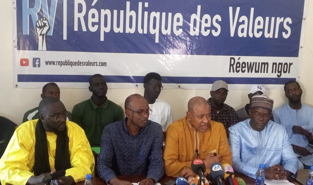 MAIRE DE MBAO ET DG ARTP - La République des Valeurs dit non au cumul de mandats et donne un ultimatum à Abdou Karim Sall