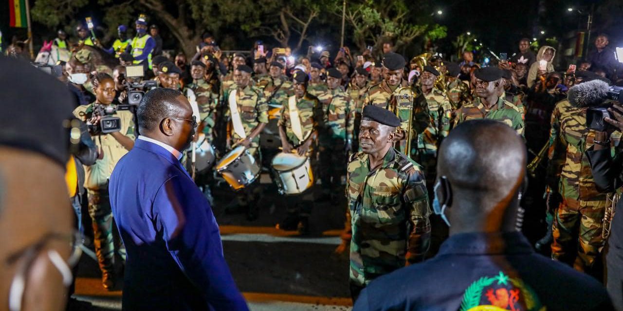 MENACE SECURITAIRE - Macky Sall promet de poursuivre les efforts d’équipement des forces de défense et de sécurité
