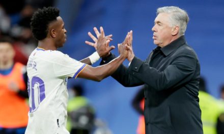 EN COULISSES - Carlo Ancelotti défend Vinicius Junior