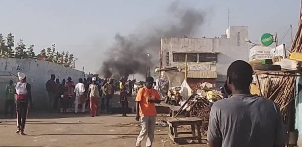 LUNDI D'EMEUTES AU SENEGAL  - Au moins 3 morts, des dizaines de blessés