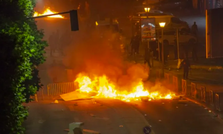 EMEUTES EN FRANCE - Troisième nuit de violences, 667 personnes interpellées