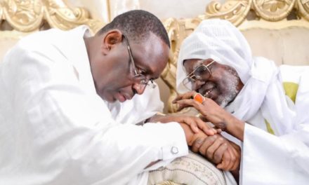 TOUBA - Macky Sall reçu par Serigne Mountakha