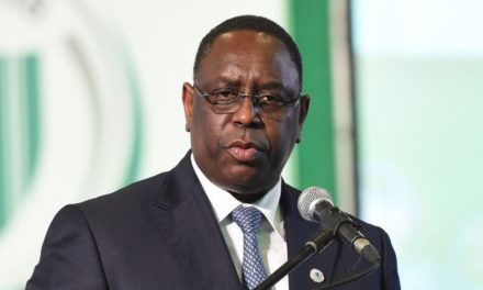 SERIE DE MANIFESTATIONS - Les assurances fermes de Macky Sall