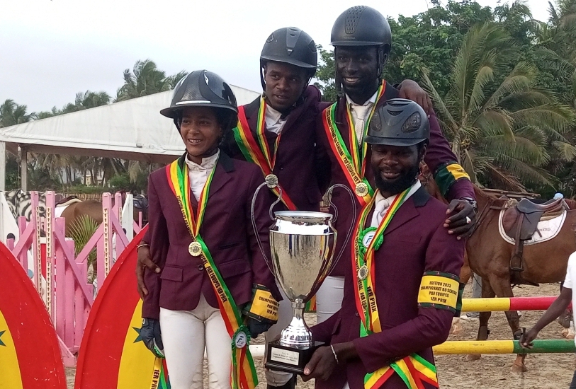 ÉQUITATION/CHAMPIONNATS PAR ÉQUIPES - Et de 4 pour EHM!