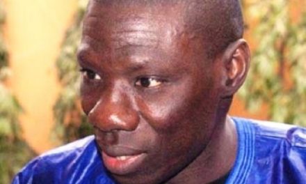 TROISIÈME MANDAT – Le conseiller à la présidence, Abdou Aziz Diop, s’oppose