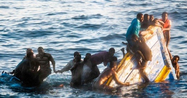 MOSQUEE DE LA DIVINITÉ - Une pirogue échoue avec 15 morts