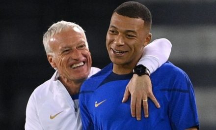 DESCHAMPS - "Mbappé sera Ballon d'or"