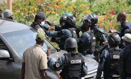 CITE KEUR GORGUI - Les minutes de l'arrestation de Sonko