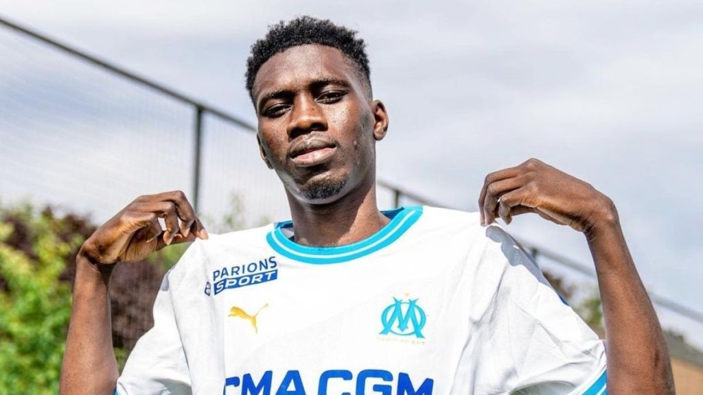 EN COULISSES - Les premiers mots d'Ismaila Sarr