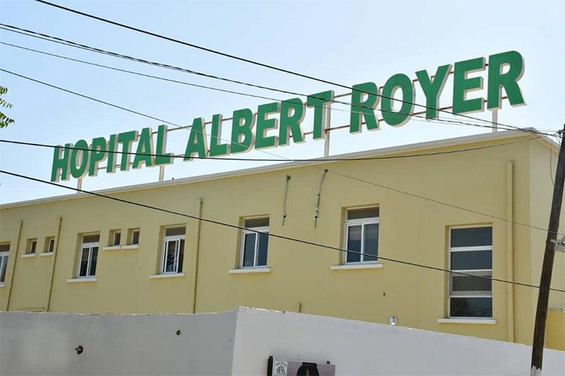 HÔPITAL ALBERT ROYER - Les siamoises séparées sont en bonne santé