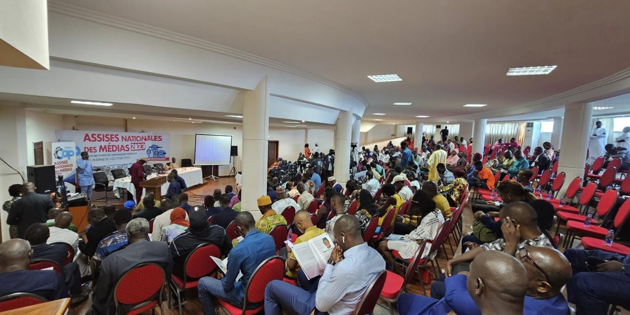 SÉNÉGALAISERIES - Les Assises de la presse d’un monde déjà à terre…