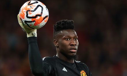 MANCHESTER UNITED - André Onana nargue ses détracteurs