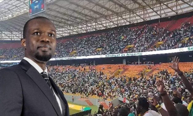 "SONKORISATION" - Quand les stades de foot vibrent pour Ousmane Sonko