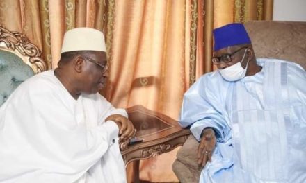 EN COULISSES - Macky Sall fait ses adieux à Tiavouane