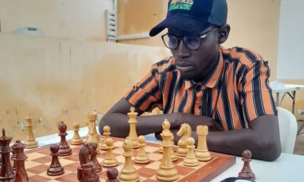 ÉCHECS/SENEGAL CHESS PLAY - Moustapha Dieng pile à l'heure!