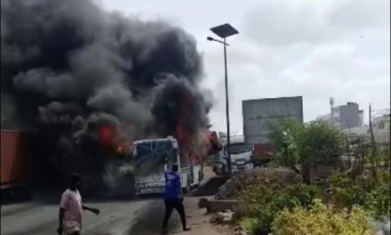 ATTAQUE AU COCKTAIL MOLOTOV D’UN BUS TATA – 4 personnes arrêtées par la Section de recherches