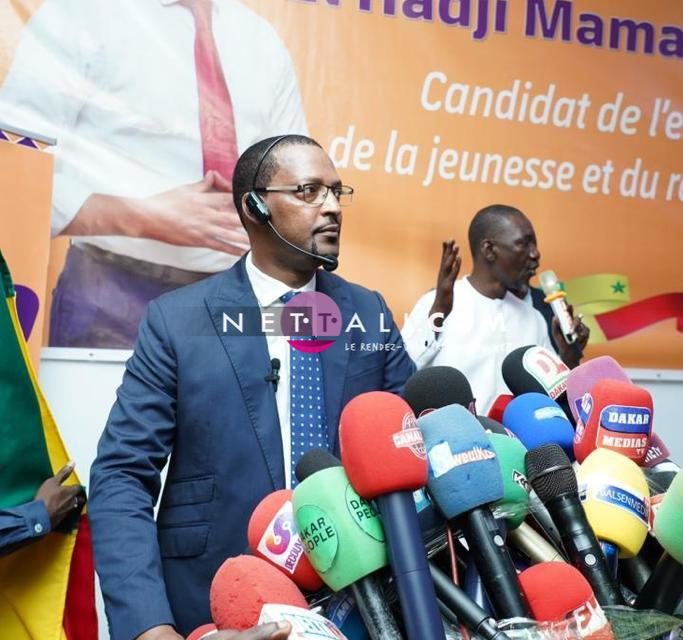 NETTALI TV - Vivez en images la déclaration de candidature de Mame Boye Diao