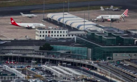 FRANCE - Cinq aéroports visés par des alertes à la bombe, quatre évacués