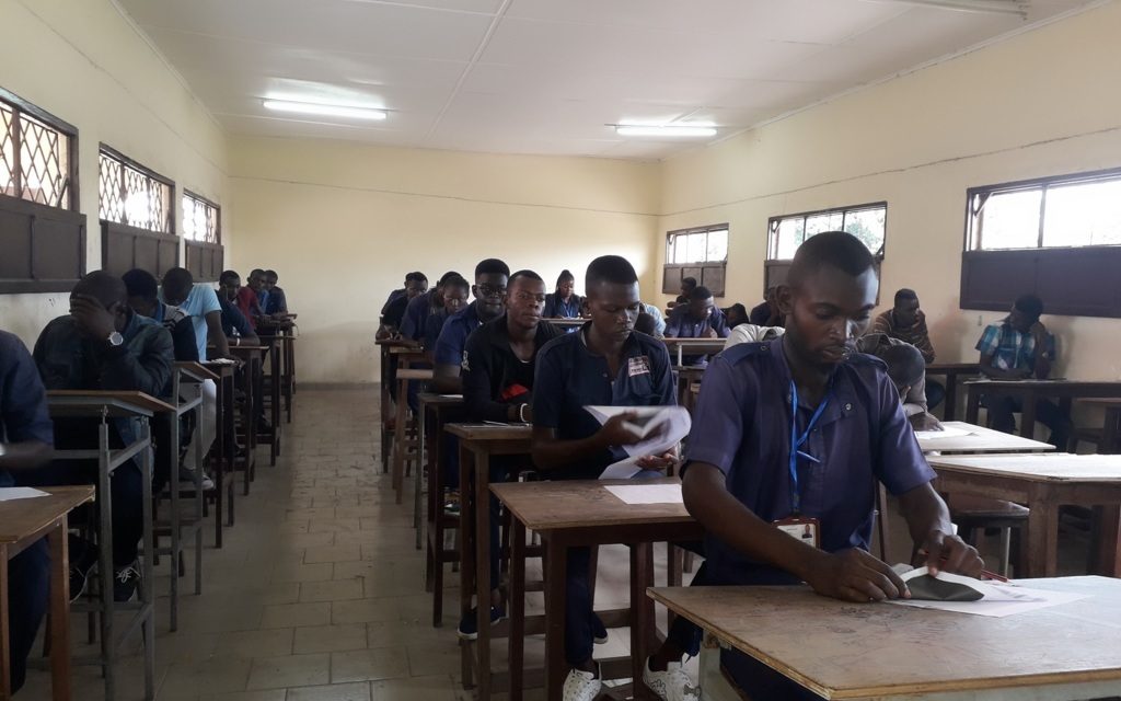 ENSEIGNEMENT TECHNIQUE ET PROFESSIONNEL - Le collectif lance le slogan "oubi tey, grève tey"