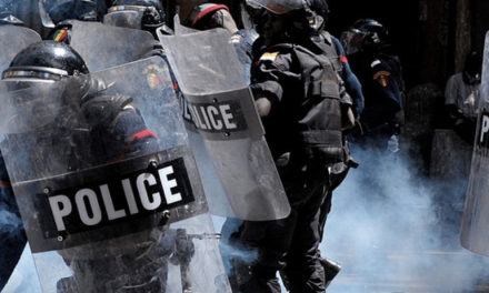 MANIFESTATION- La marche des anciens militaires invalides dispersée à coup de lacrymogènes