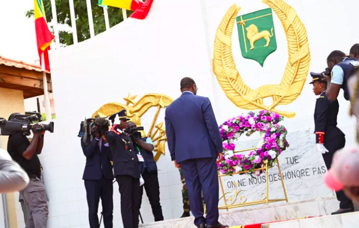 CAMP DIAL DIOP - Macky Sall préside la journée des Forces armées