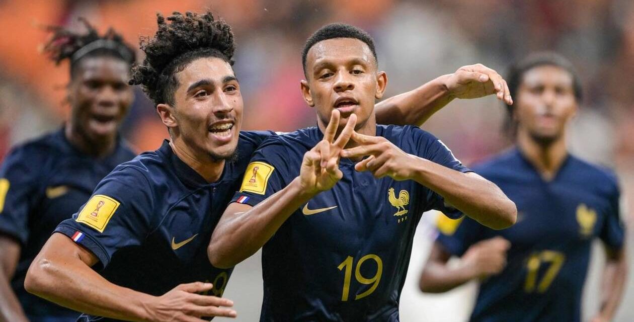 MONDIAL U17 - La France domine l'Ouzbékistan et rejoint le carré d'as