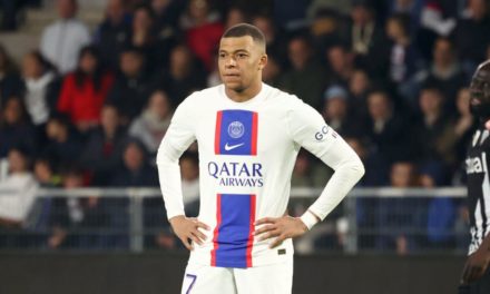 PSG / BORUSSIA DORTMUND - Dugarry pique Mbappé pour son attitude