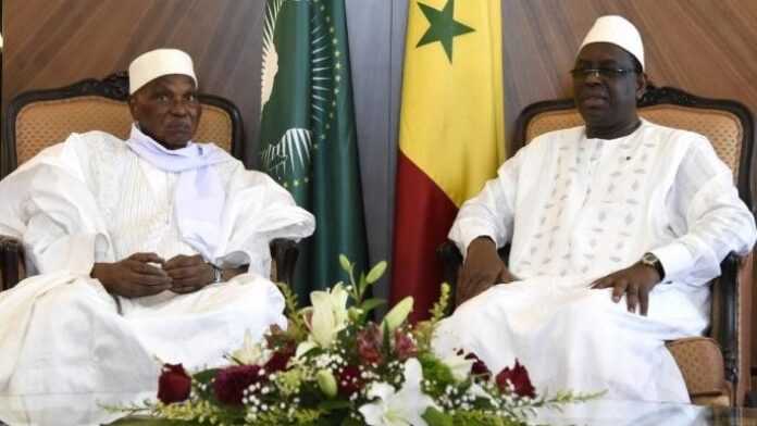 EN COULISSES - Macky Sall rend hommage au président Wade