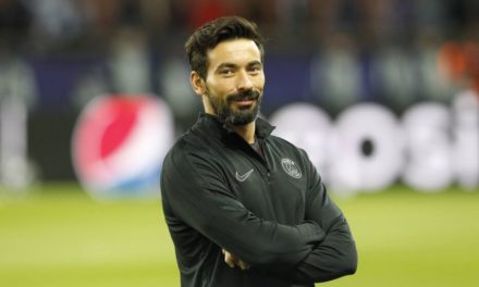 URUGUAY - Ezequiel Lavezzi blessé à l'arme blanche et admis à l'hôpital