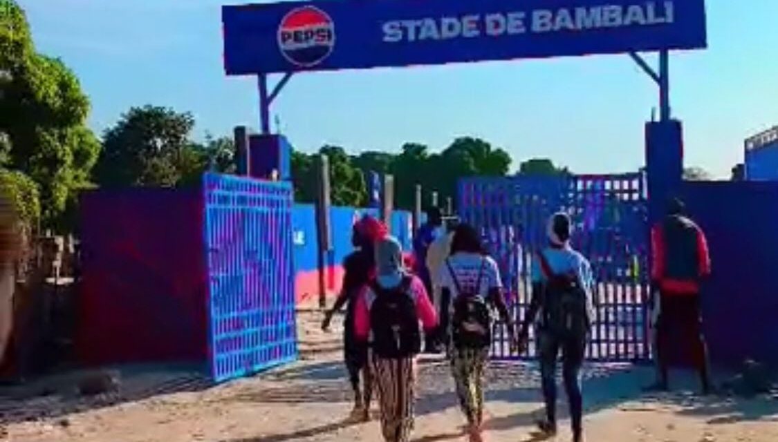 EN COULISSES - Sadio Mané offre un joli stade à Bambali