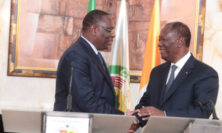 EN COULISSES - Ouattara rend un vibrant hommage à Macky Sall