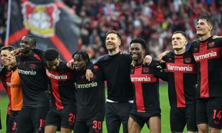 BUNDESLIGA - Bayer Leverkusen à 3 points d'un sacre historique