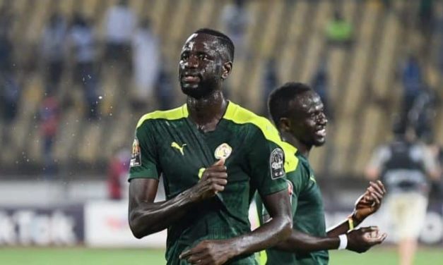 ÉQUIPE NATIONALE - Cheikhou Kouyaté loin de la retraite internationale