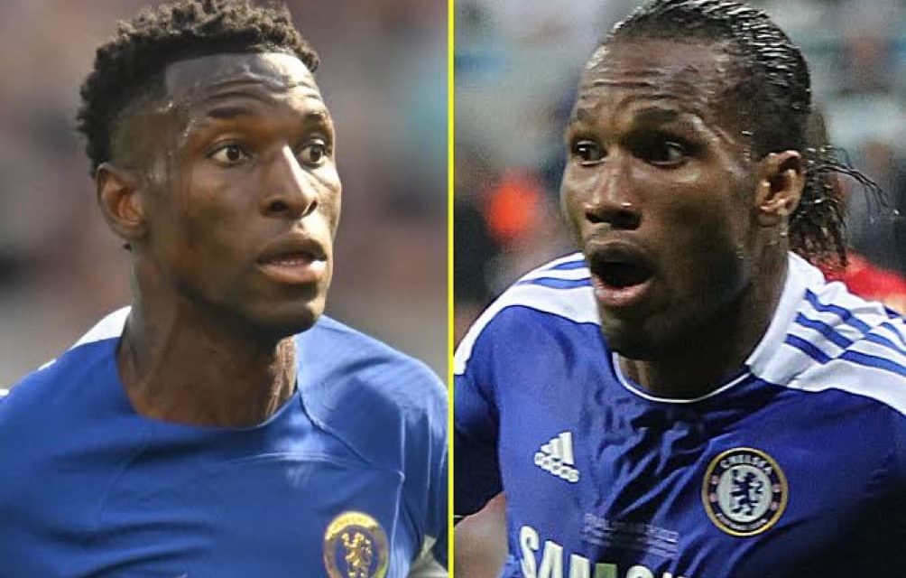 CHELSEA - Drogba vole au secours de Nicolas Jackson