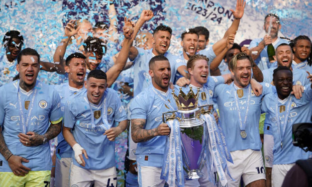 PREMIER LEAGUE - Manchester City s'offre un quadruplé historique