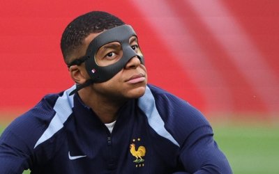 EURO 2024 - Lewandowski prévient Mbappé sur le masque