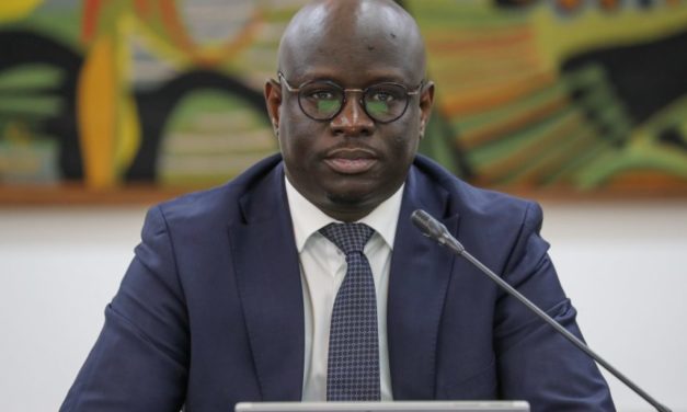 CHEIKH DIBA (MINISTRE DES FINANCES ET DU BUDGET)  - "Nos finances publiques sont assez stressées"