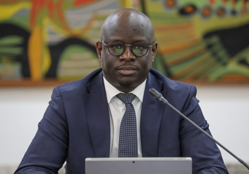 CHEIKH DIBA (MINISTRE DES FINANCES ET DU BUDGET)  - "Nos finances publiques sont assez stressées"