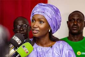 ANTA BABACAR NGOM A SONKO : "Le temps des discours est révolu ! Mettez-vous au travail !"