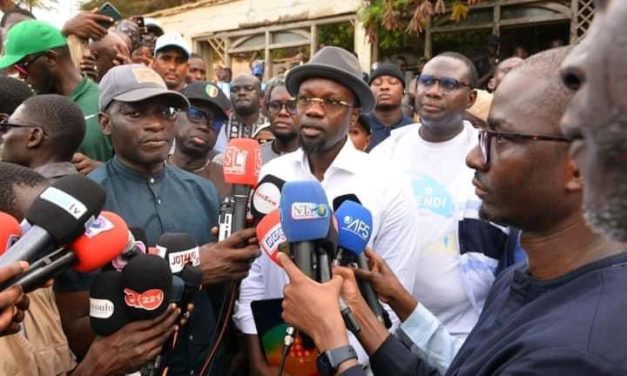 DEGUERPISSEMENTS - Ousmane Sonko invite les collectivités locales à y aller "avec tact"