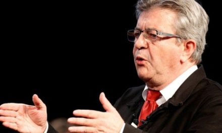 SORTIE DU PRESIDENT FANCAIS  - Mélenchon tacle Macron